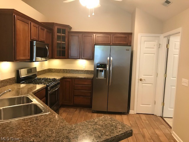 Springfield Rdg Condos - Residential