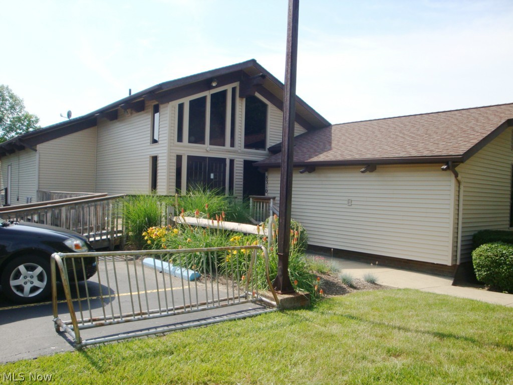 Deepwood Condo - Residential