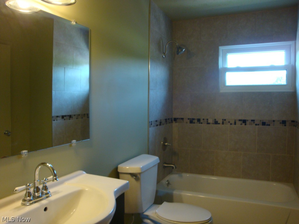 Deepwood Condo - Residential