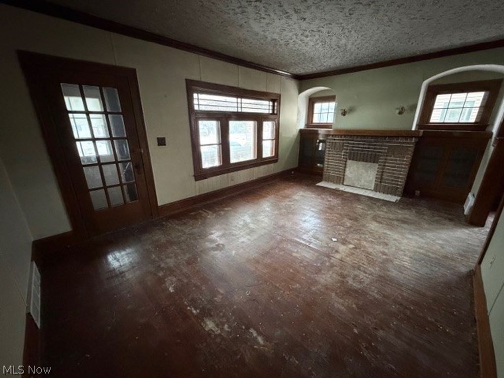Photo of 3765 W 138th Street, Cleveland, OH 44111 (MLS # 5189746)