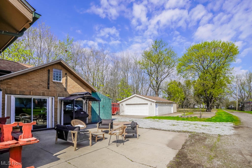 6319 Columbus Road, Louisville, Ohio image 32