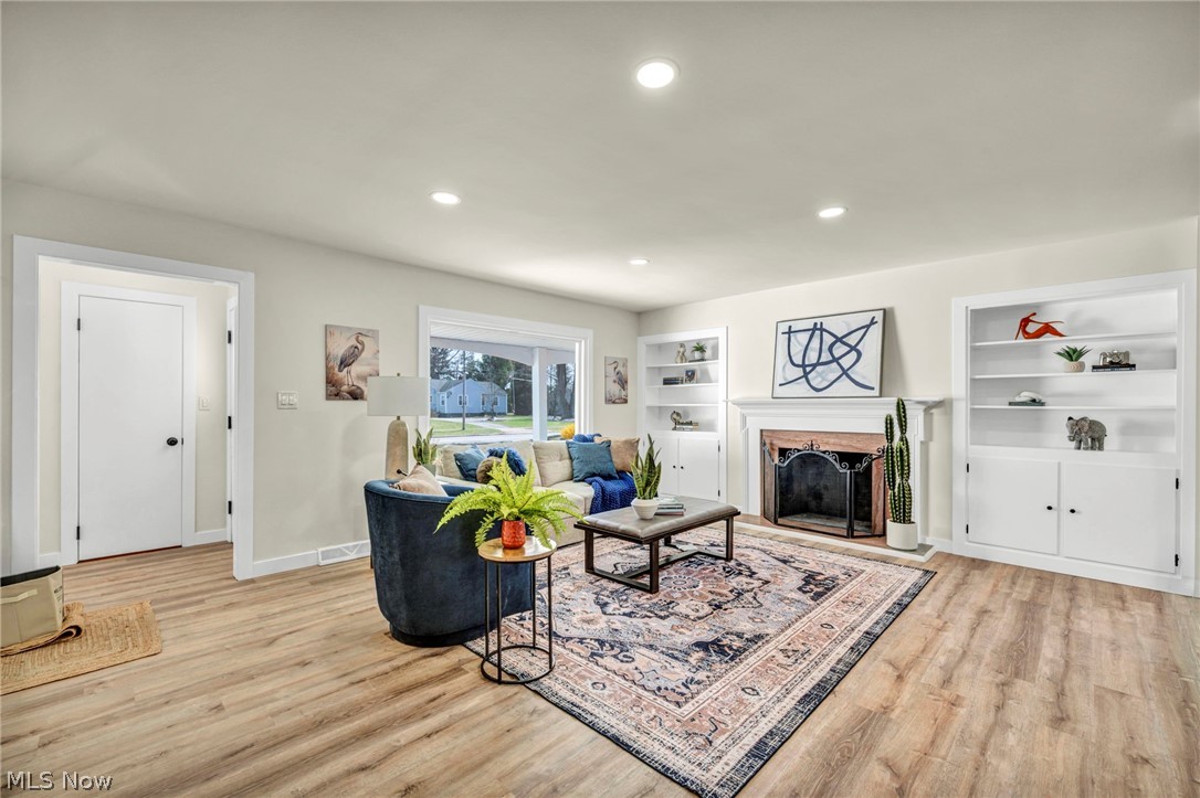 Village/Solon Sub - Residential