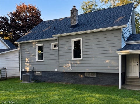 Tiny photo for 4960 E 81st Street, Garfield Heights, OH 44125 (MLS # 5235454)