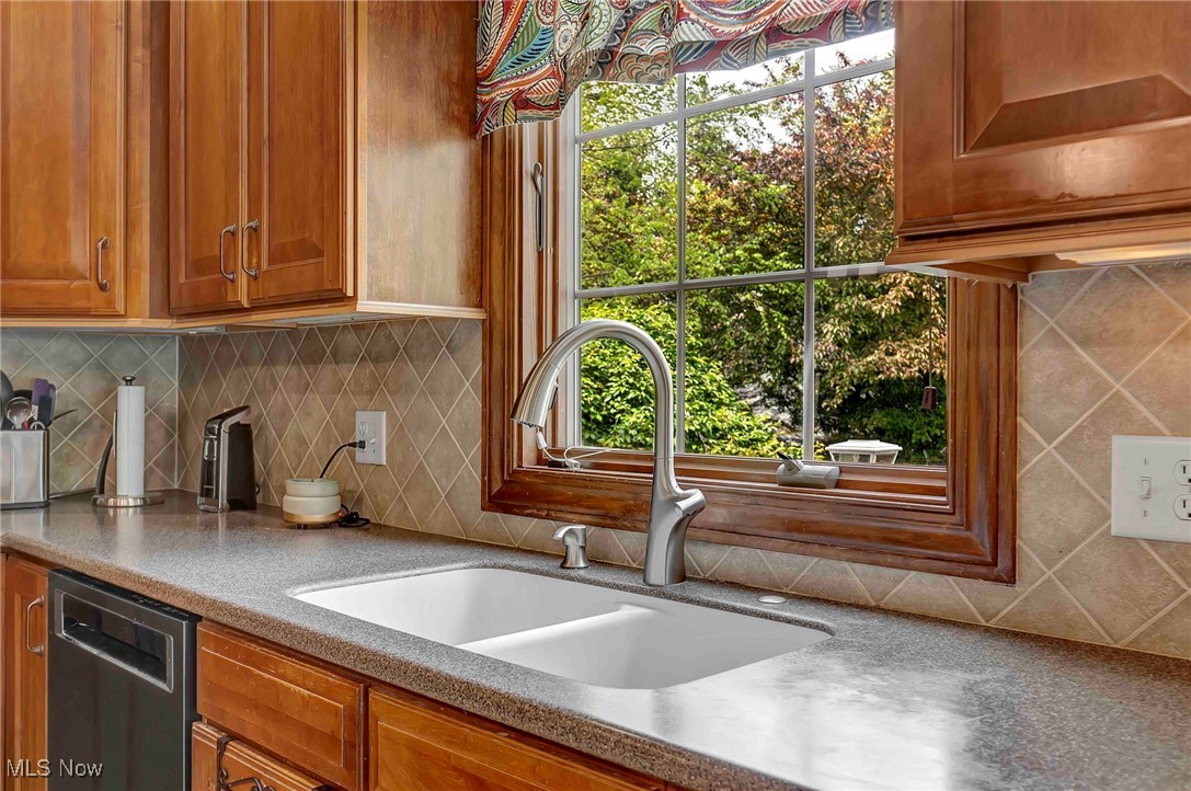 7117 Willowlane Avenue, Massillon, Ohio image 11