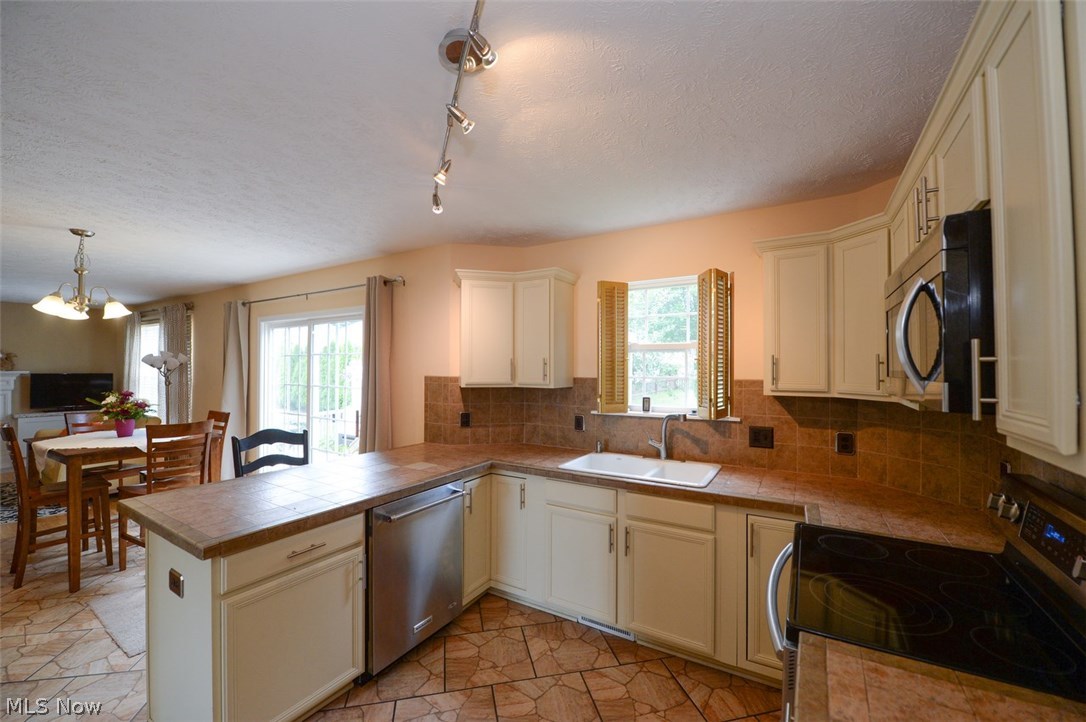 Saunders Place - Residential