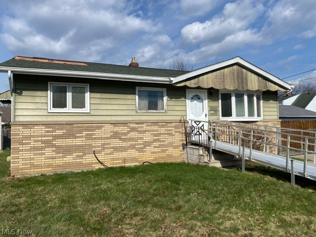 Photo of 6024 Brook Court, Brook Park, OH 44142 (MLS # 5193615)