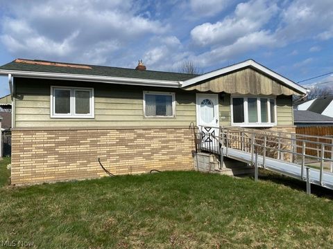 Homes For Sale - 6024 Brook Court<br/> Brook Park, OH 44142