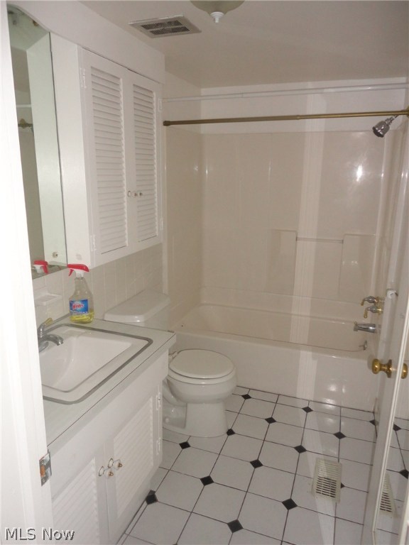 Carriage Hill Condo - Residential