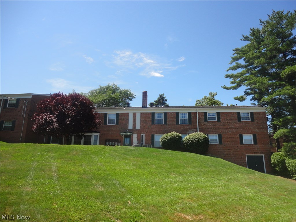 Carriage Hill Condo - Residential