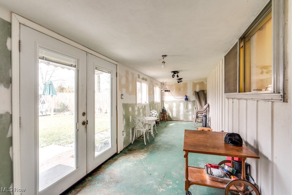 3908 Clinton Avenue, Lorain, Ohio image 23