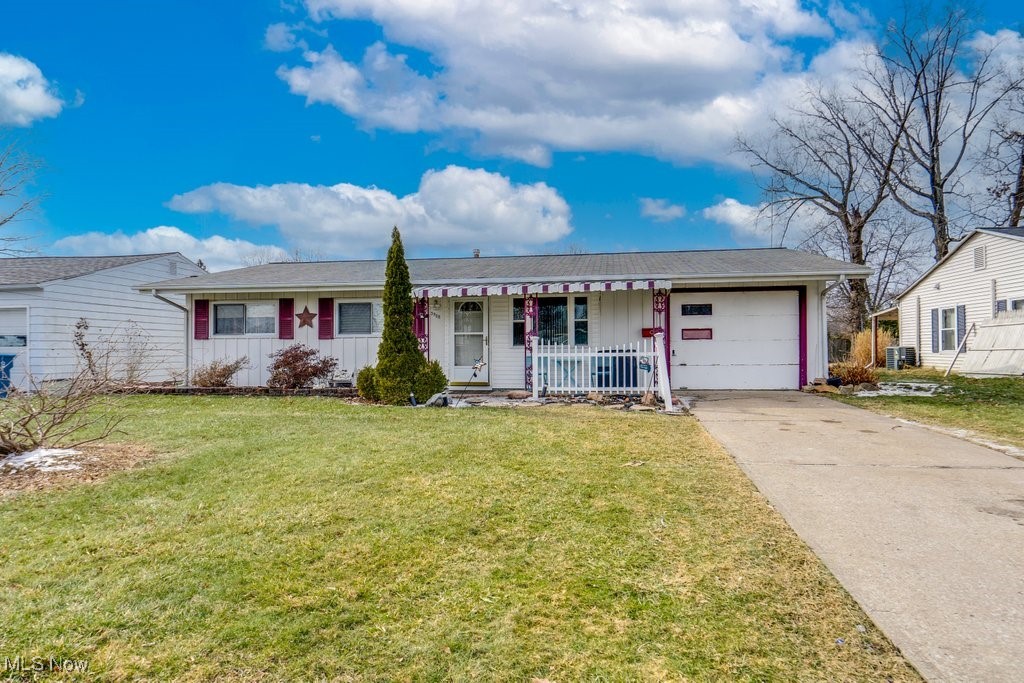 3908 Clinton Avenue, Lorain, Ohio image 2