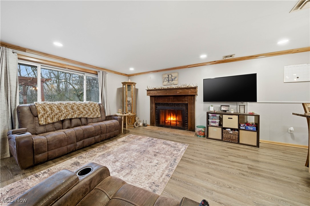 Village/Navarre - Residential