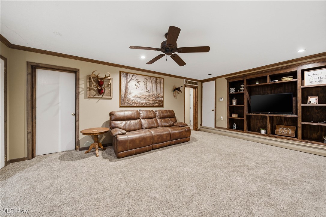 Village/Navarre - Residential