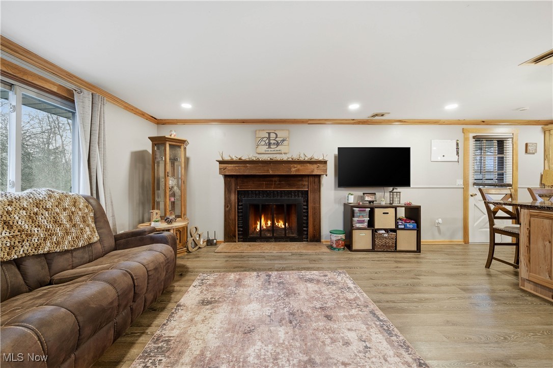 Village/Navarre - Residential