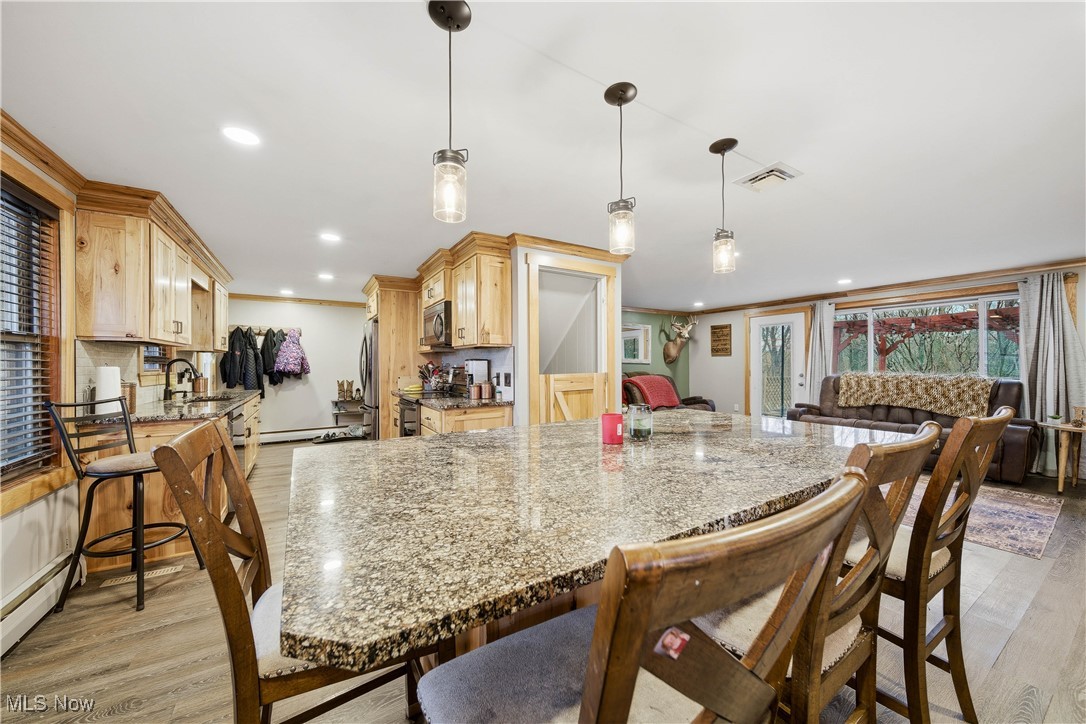 Village/Navarre - Residential