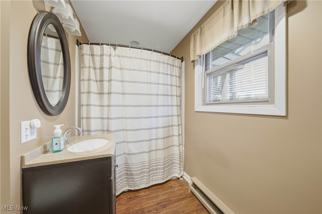 Village/Navarre - Residential