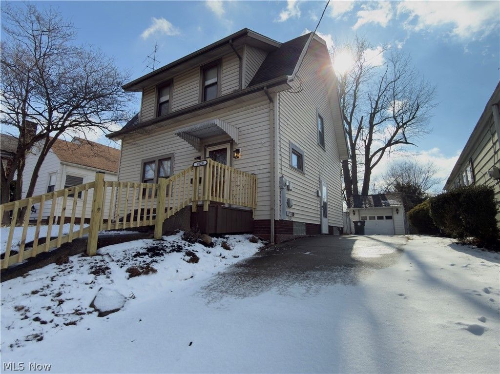 Photo of 1520 NW 24th Street NW, Canton, OH 44709 (MLS # 5189255)