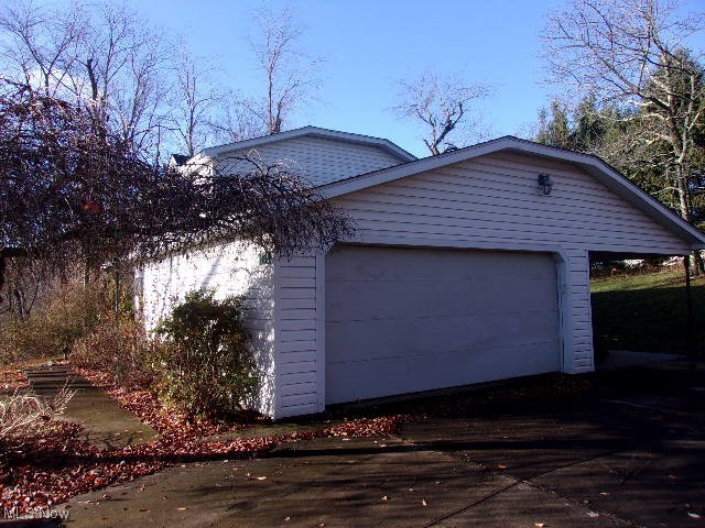 139 Melinda Drive, Wintersville, Ohio image 3