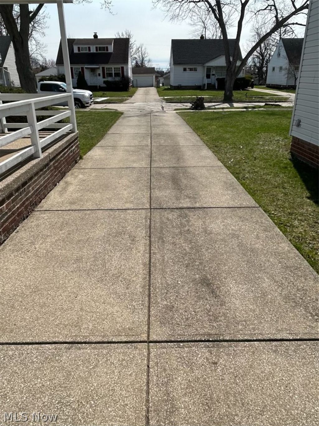 Photo of 15513 Walvern Boulevard, Maple Heights, OH 44137 (MLS # 5194278)