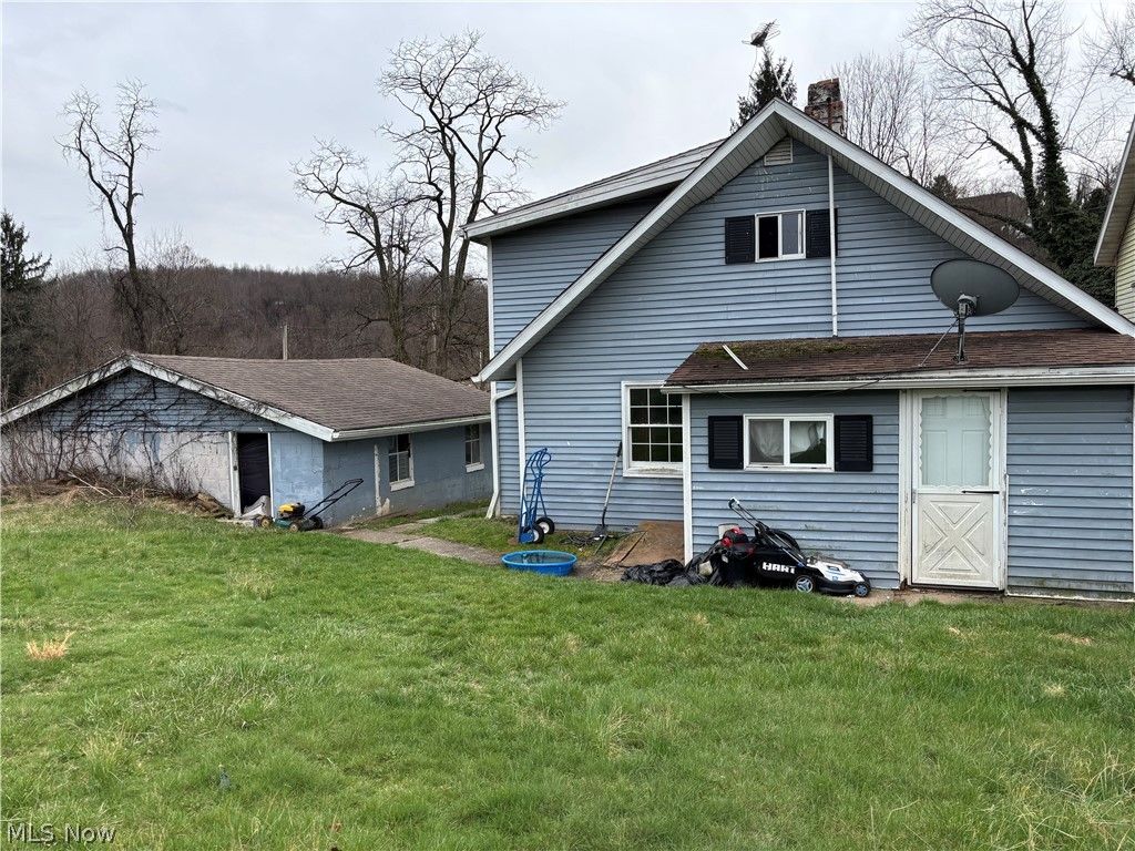 Photo of 153 Beechwood Street, East Liverpool, OH 43920 (MLS # 5196200)