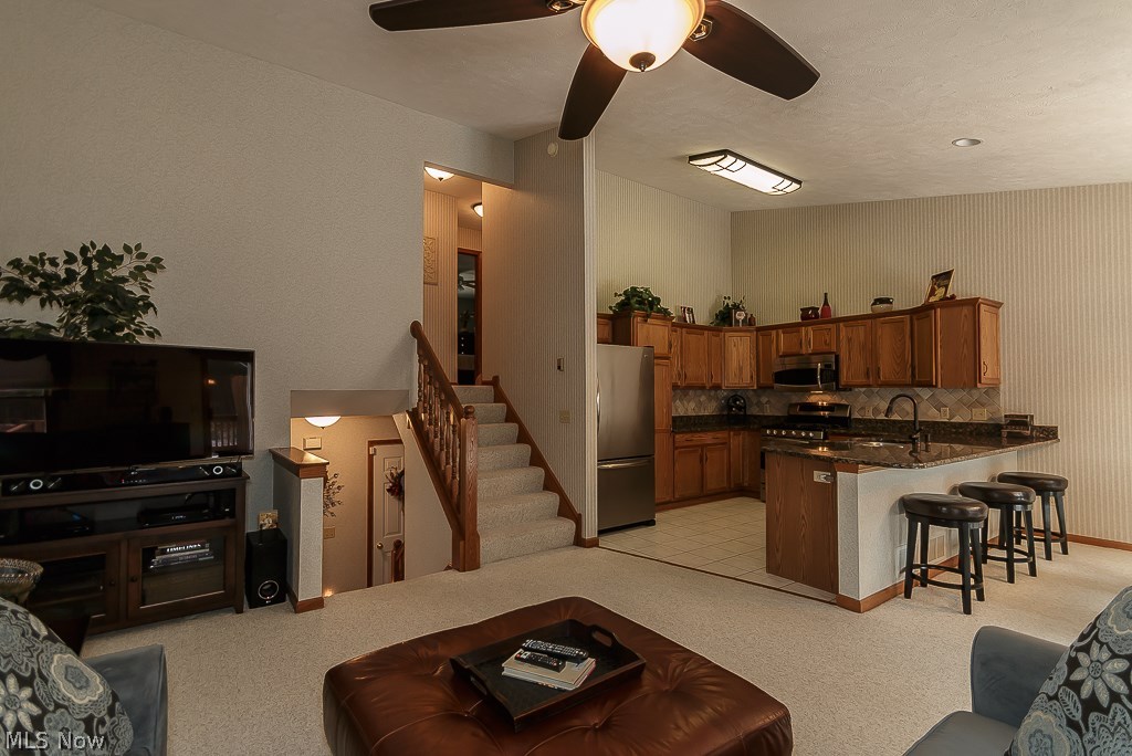 Woodland Glen Condo - Residential