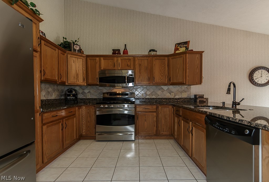 Woodland Glen Condo - Residential