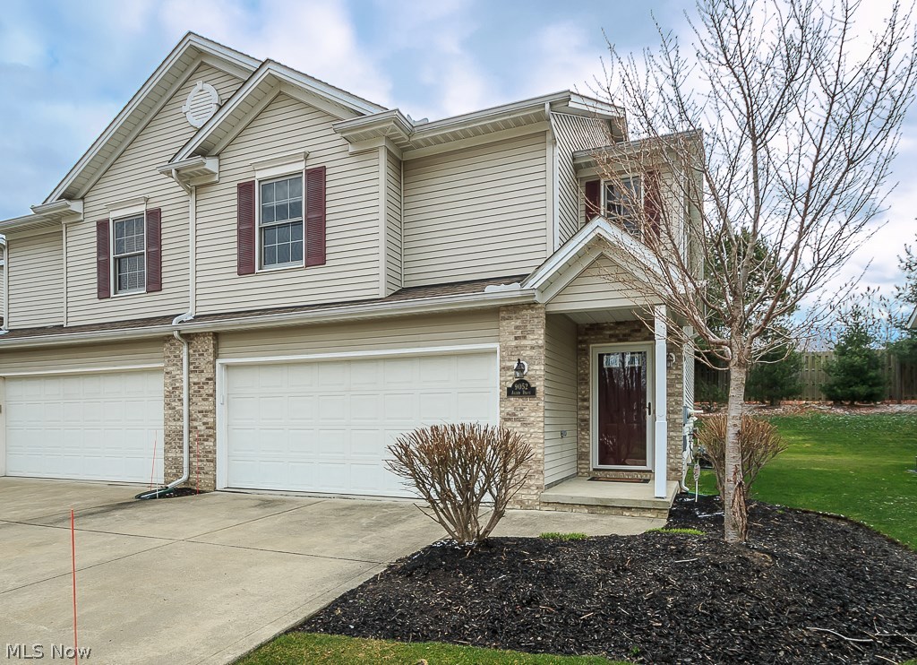 Woodland Glen Condo - Residential