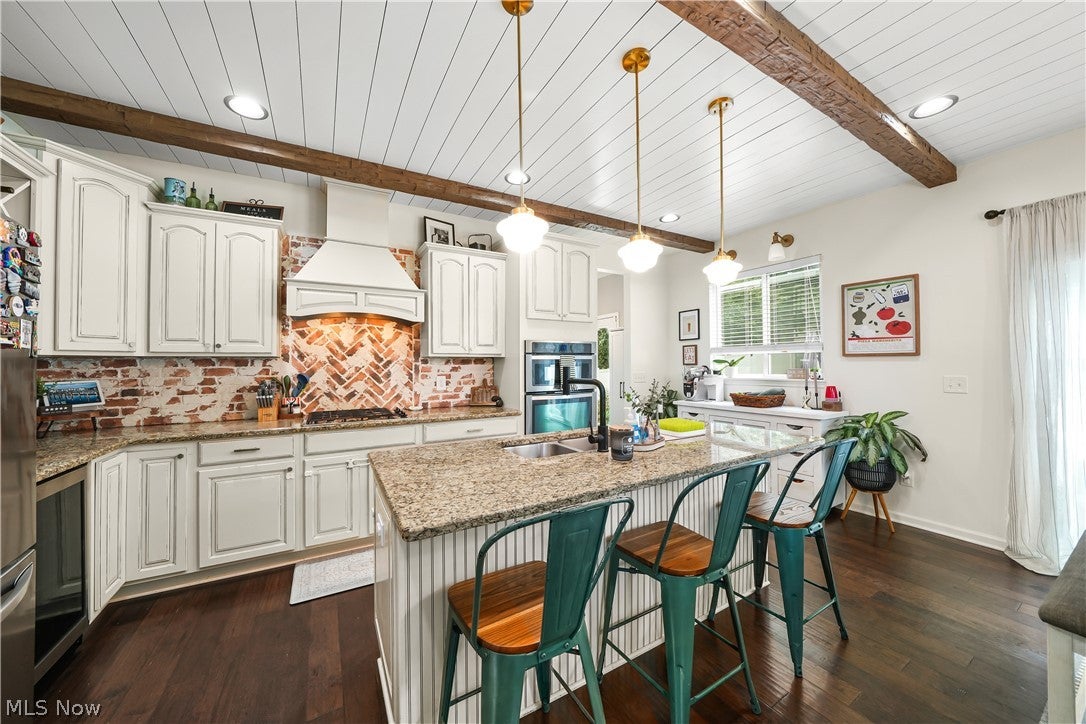2160 Hunting Valley Lane