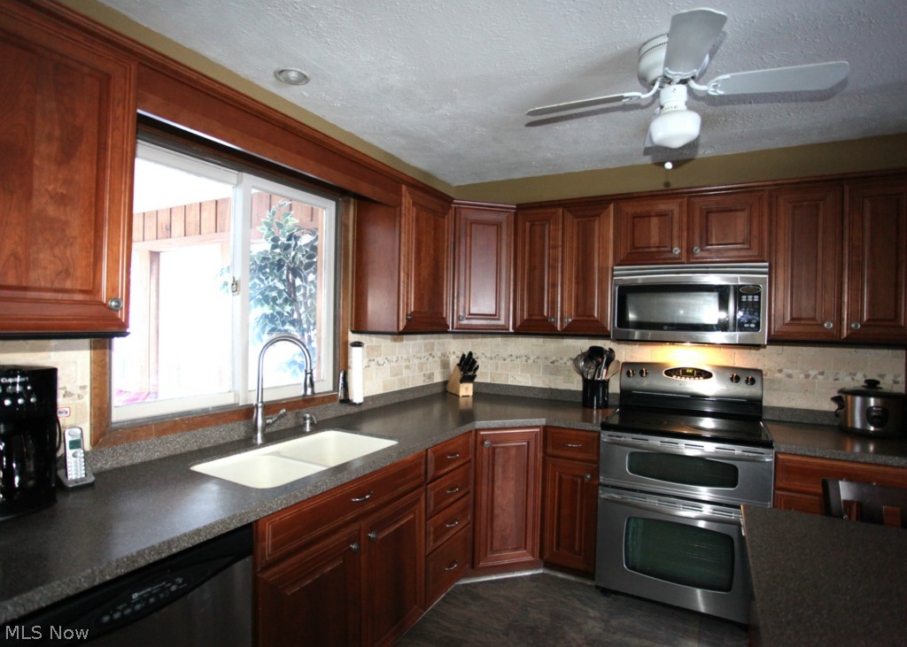 Seven Hills Prop 06 - Residential