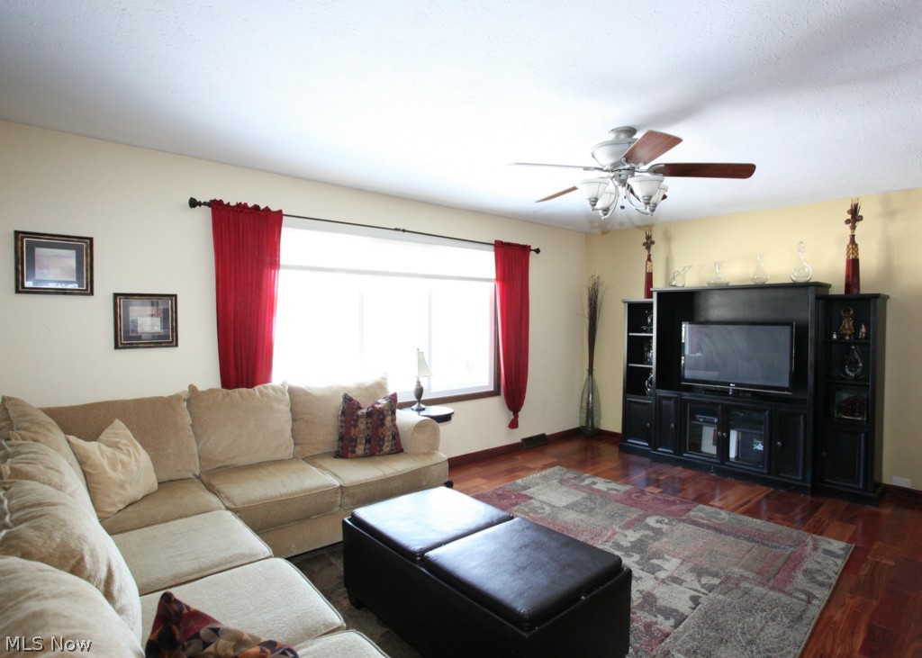 Seven Hills Prop 06 - Residential