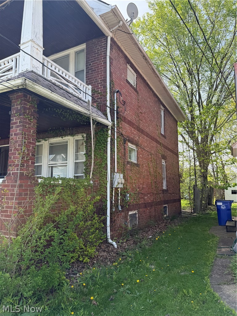 716 E 160th Street
