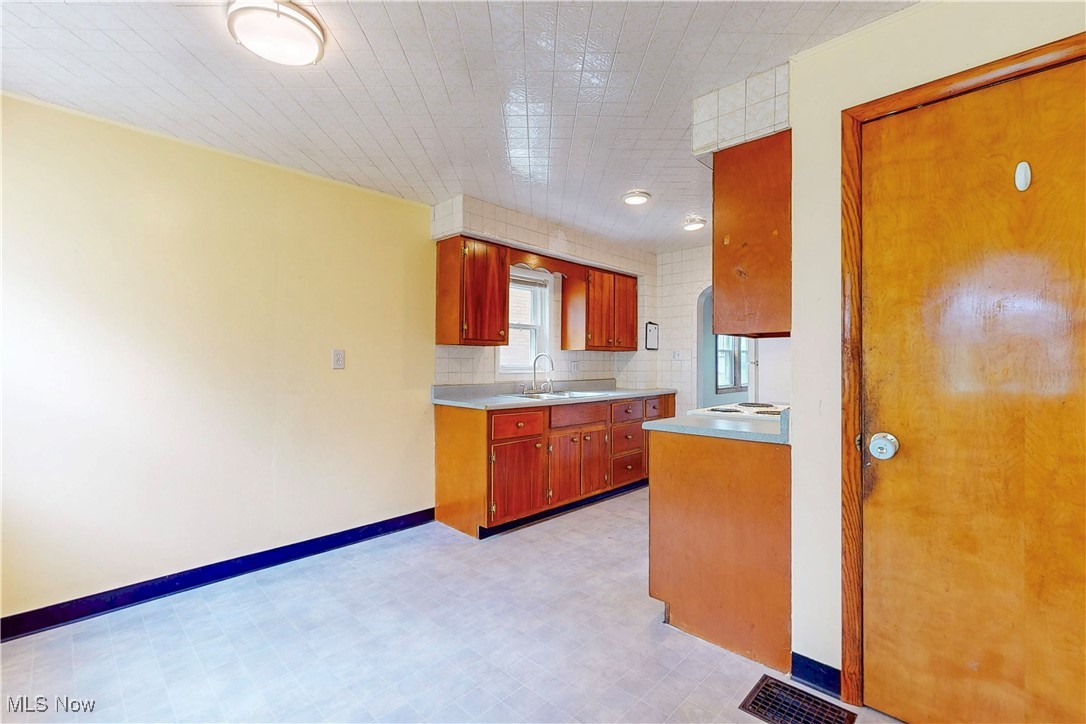 Beverly Hills Seventh Add - Residential