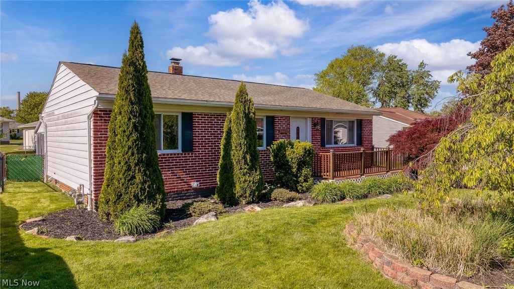 Photo of 34605 Glen Drive, Eastlake, OH 44095 (MLS # 5211195)