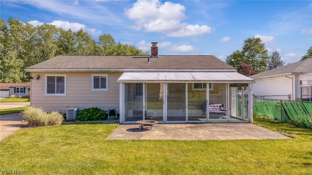 Photo of 34605 Glen Drive, Eastlake, OH 44095 (MLS # 5211195)