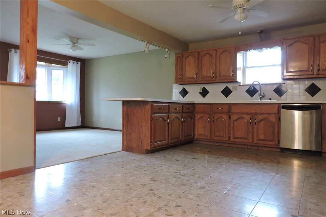 Chenoweth Little Farms - Residential