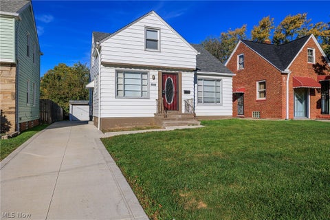 Photo of 4444 Glenview Road, Warrensville Heights, OH 44128 (MLS # 5252241)