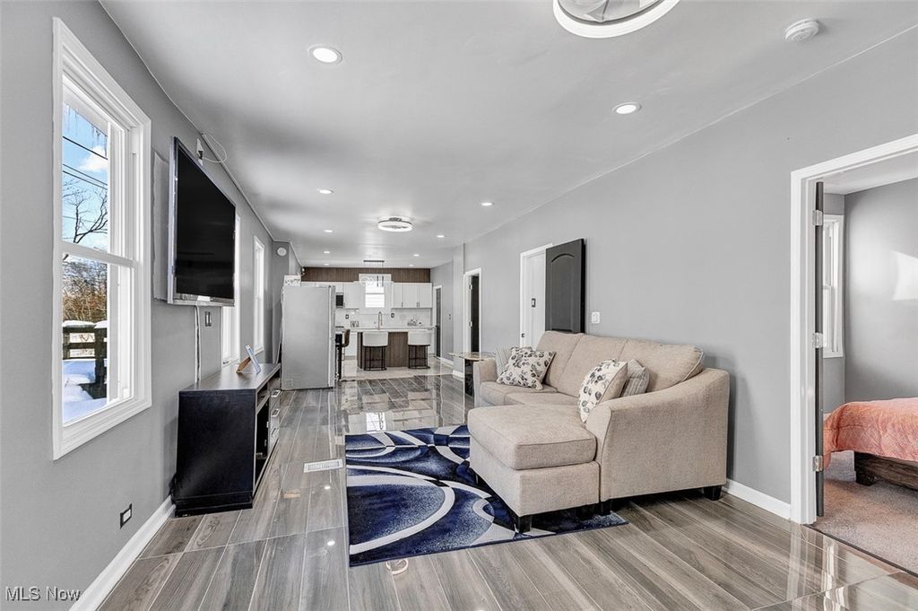 Photo of 5811 Madison Avenue, Cleveland, OH 44102 (MLS # 5185074)