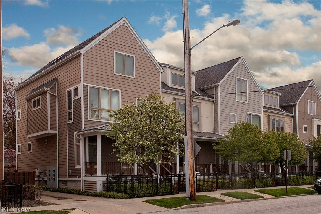 1581 E 118th St, Cleveland, OH 44106, US | Buy, Sell, Rent, Analyze