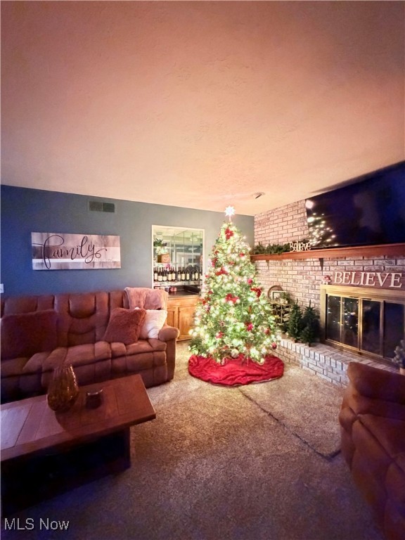 Strongsville, Ohio 44136, United States, 4 Bedrooms Bedrooms, ,3 BathroomsBathrooms,Residential,Pending,254005