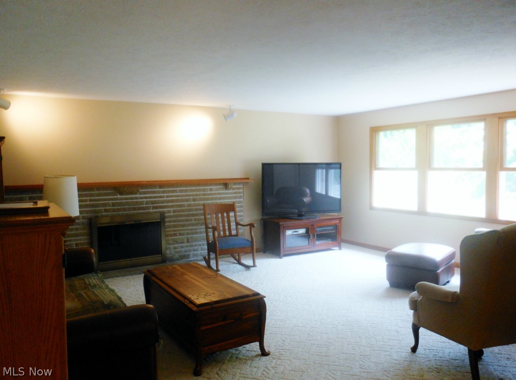 Carpenters Cairo-Crestdale Al - Residential