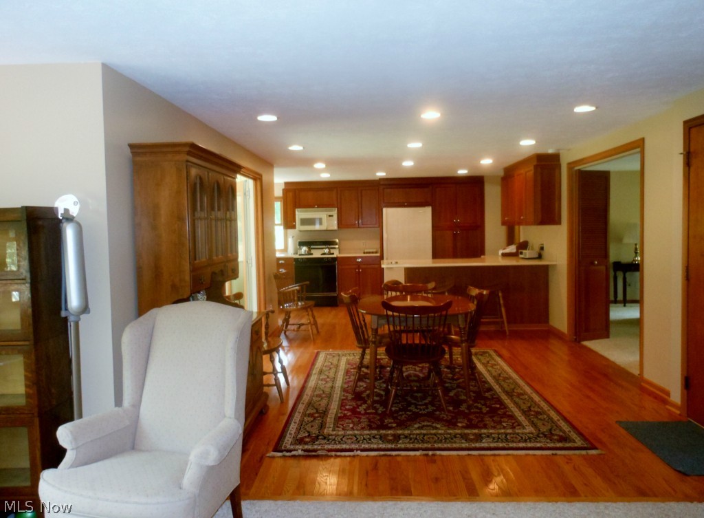 Carpenters Cairo-Crestdale Al - Residential