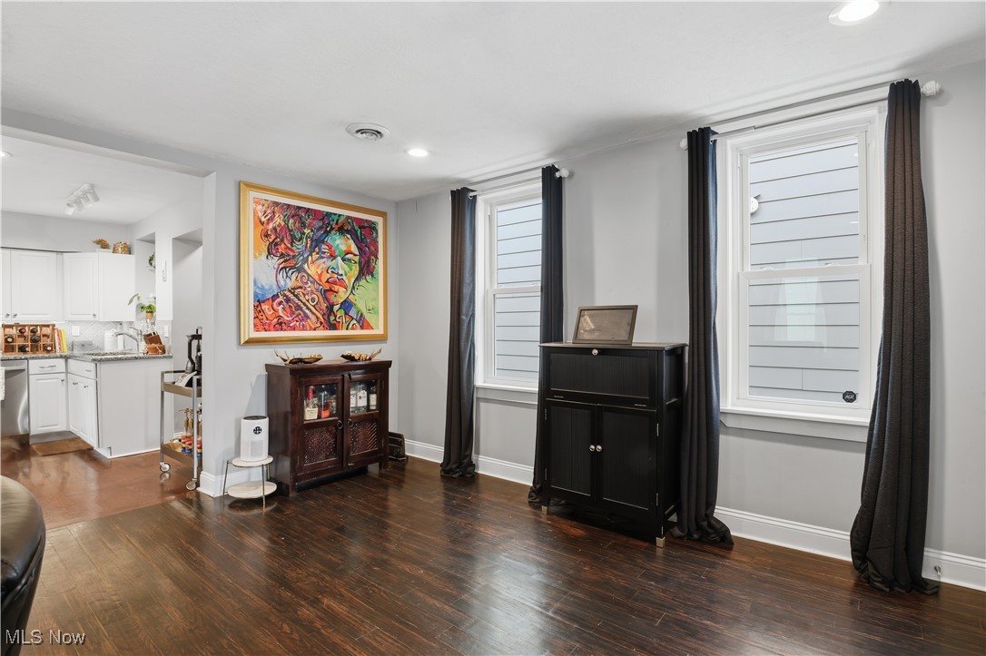 W E Calhouns - Residential