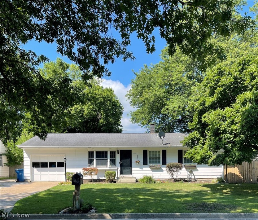 Photo 1 of 1 — 1200 Hollyview Drive, Vermilion, OH 44089
