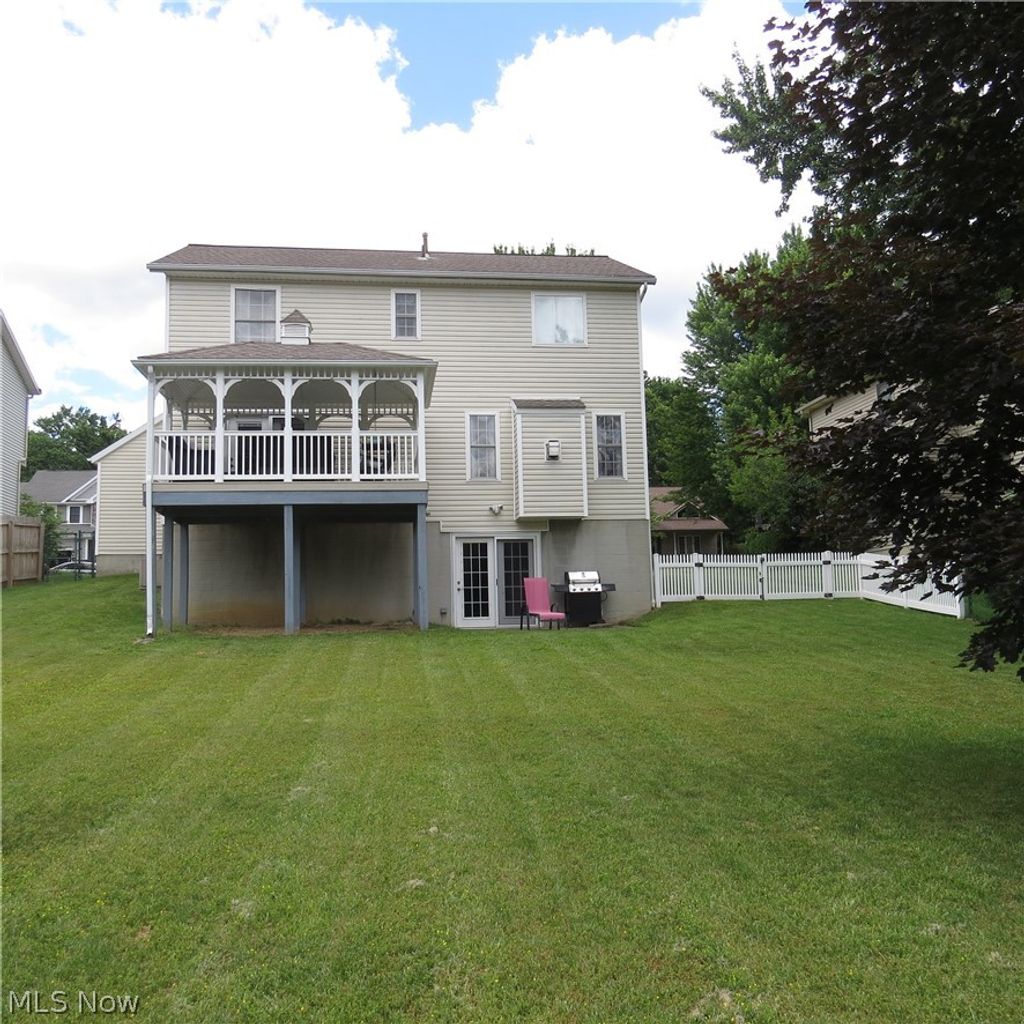 Photo of 1934 Cherrywood Lane, Akron, OH 44312 (MLS # 5218755)