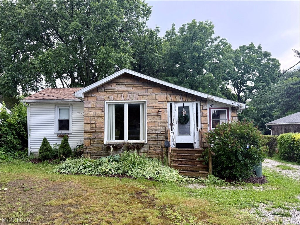 Photo of 436 Loomis Avenue, Cuyahoga Falls, OH 44221 (MLS # 5223935)