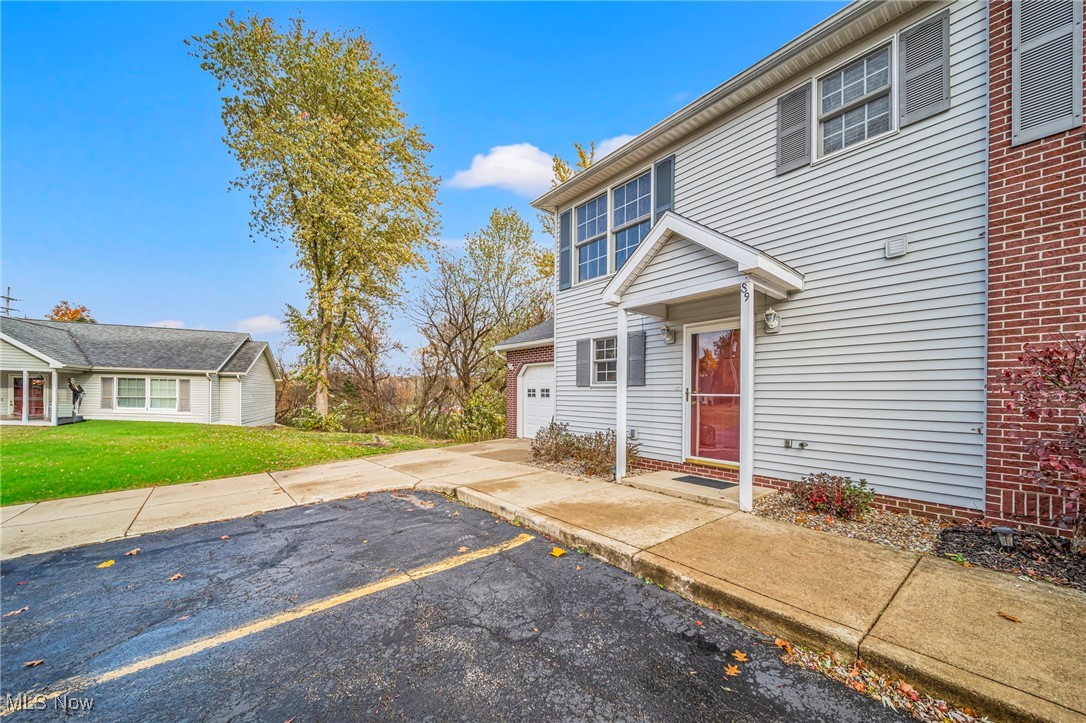 Conneaut, Ohio 44030, United States, 2 Bedrooms Bedrooms, ,2 BathroomsBathrooms,Residential,Active,238421