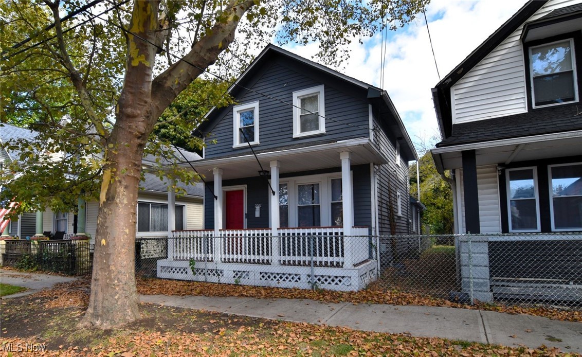 2061 W 33rd Street