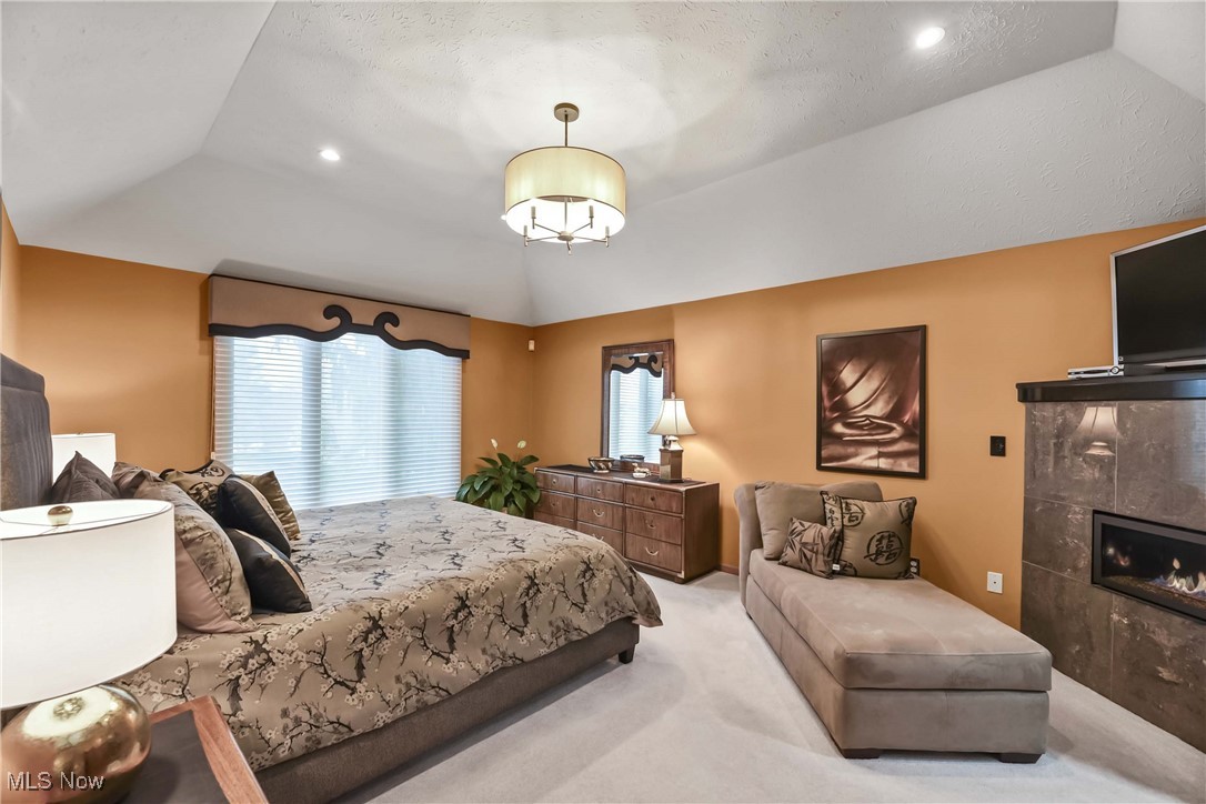 11217 Falmouth Circle, North Royalton, Ohio image 3