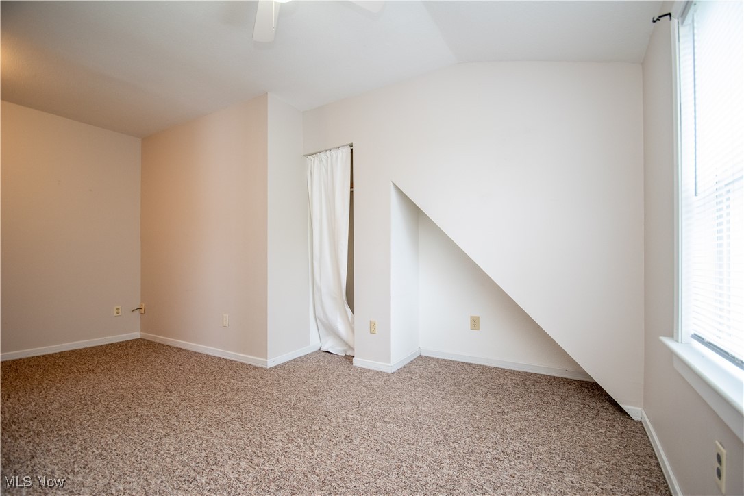 809 Althea Avenue, Warren, Ohio image 27