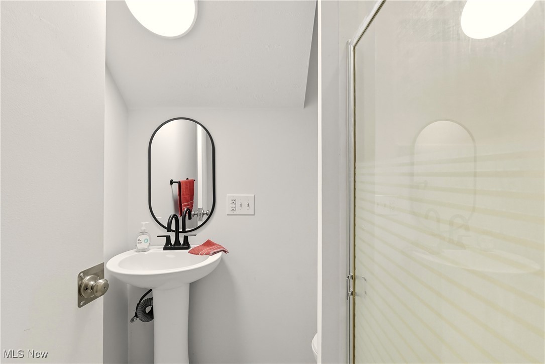 Henry Beach - Residential